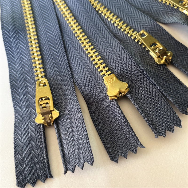new product high quality  metal brass zipper #3 brass tooth zipper