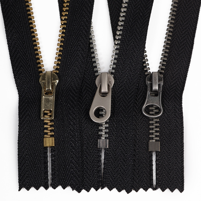 Bulk High Quality close end #4 Metal Zipper Garment Custom Zippers Brass Zippers From China Factory