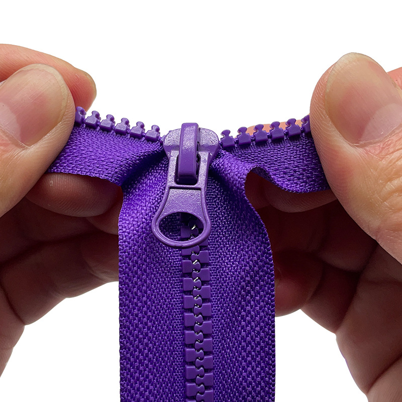 manufacturers factory directly sells oeko-tex certificate #5/7/8/10 plastic zipper  double slider 