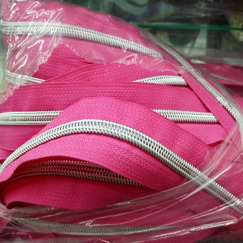 made in china custom zippers #5 rainbow color teeth  gold & silver teeth nylon long chain  zippers tape for garments bags 