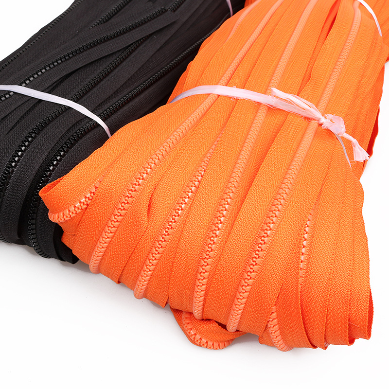 Resin  Eco-friendly high quality by rolls Plastic 3# 5# 8#  10# Black Clothing Bag And Home Textiles Use Long Chain Zipper