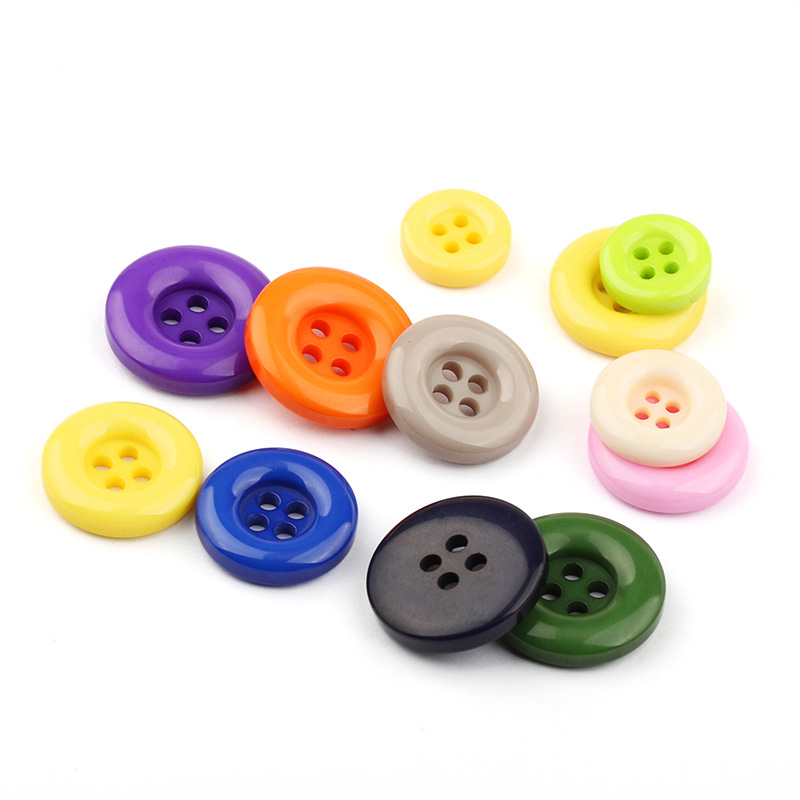 Wholesale colorful  four eyes  resin buttons round trench plastic button hand stitched sewing  button suit for pants coat 