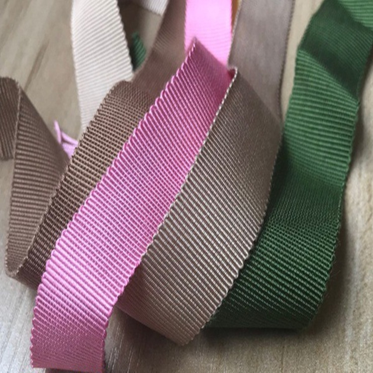 Wholesale High Quality 196 colors solid colors plain colors double face ribbons grosgrain  ribbon for garmetns 